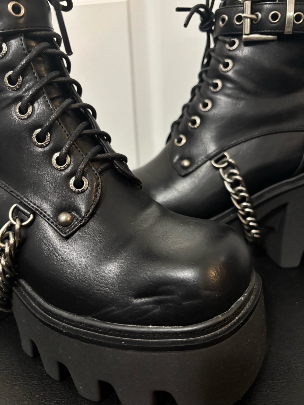 Lamoda Hostage Platform Ankle Boots - Picture 10 of 10